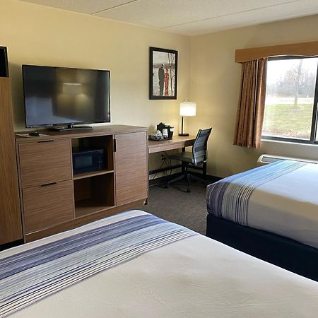 Americinn By Wyndham Greenville Ngoại thất bức ảnh