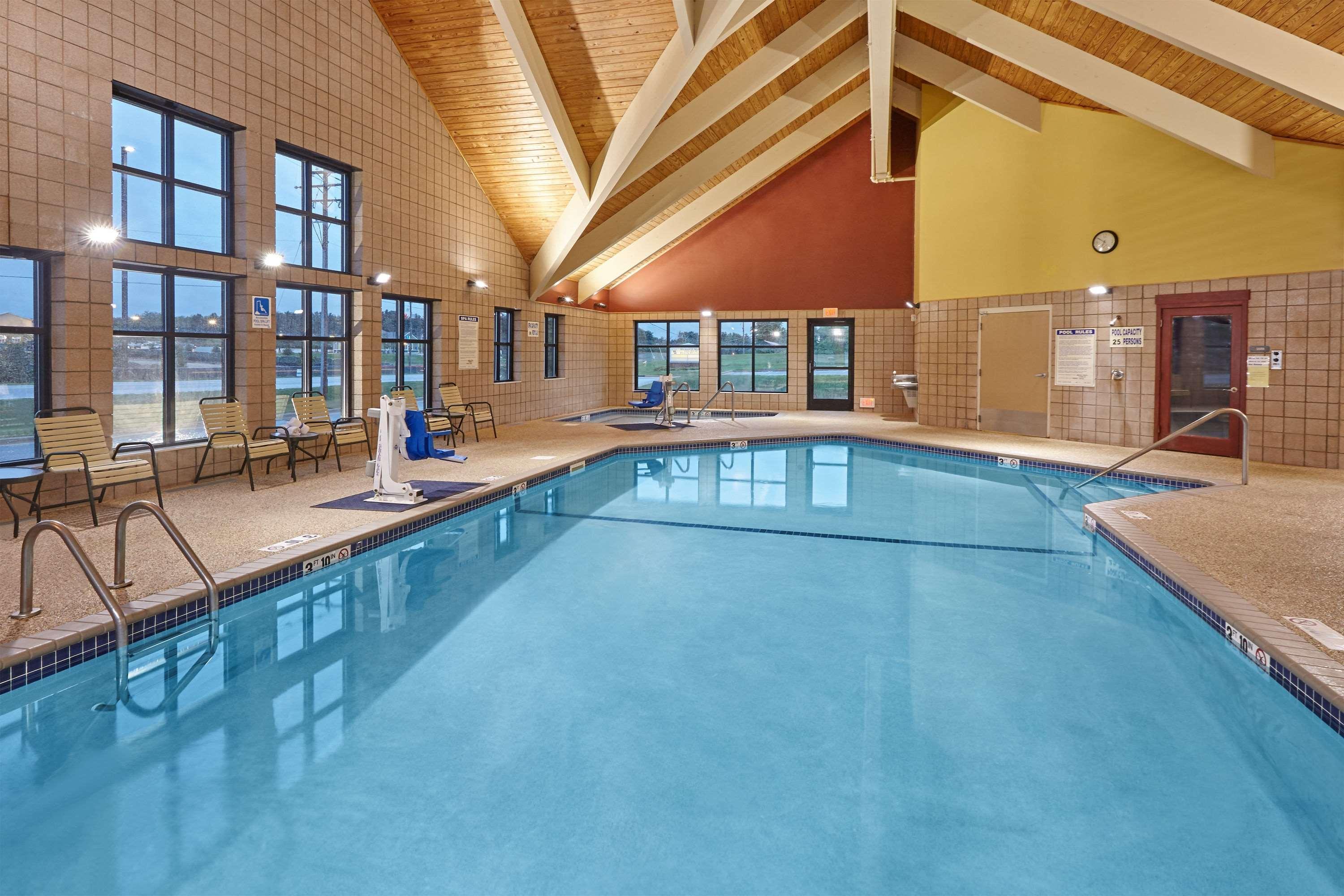 Americinn By Wyndham Greenville Ngoại thất bức ảnh