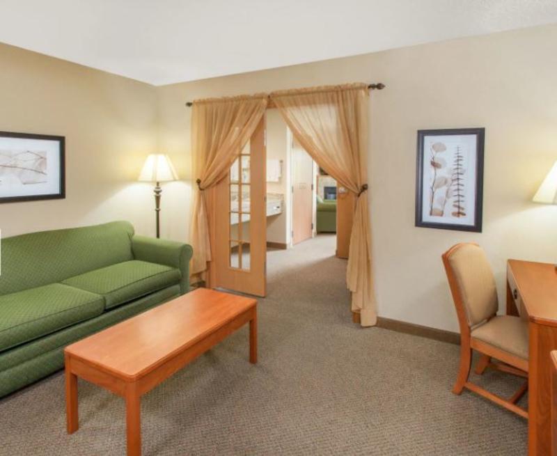 Americinn By Wyndham Greenville Ngoại thất bức ảnh